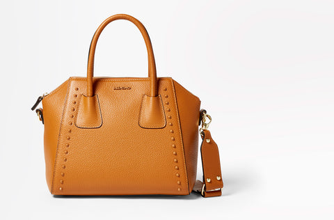 FW18 - Rock - Minimi Preciosa - Chivas Whiskey - FW18 - Rock - Minimi Preciosa - Chivas Whiskey
