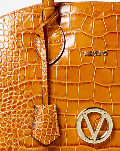 FW18 - Croco - Bravia - Chivas Whiskey - FW18 - Croco - Bravia - Chivas Whiskey